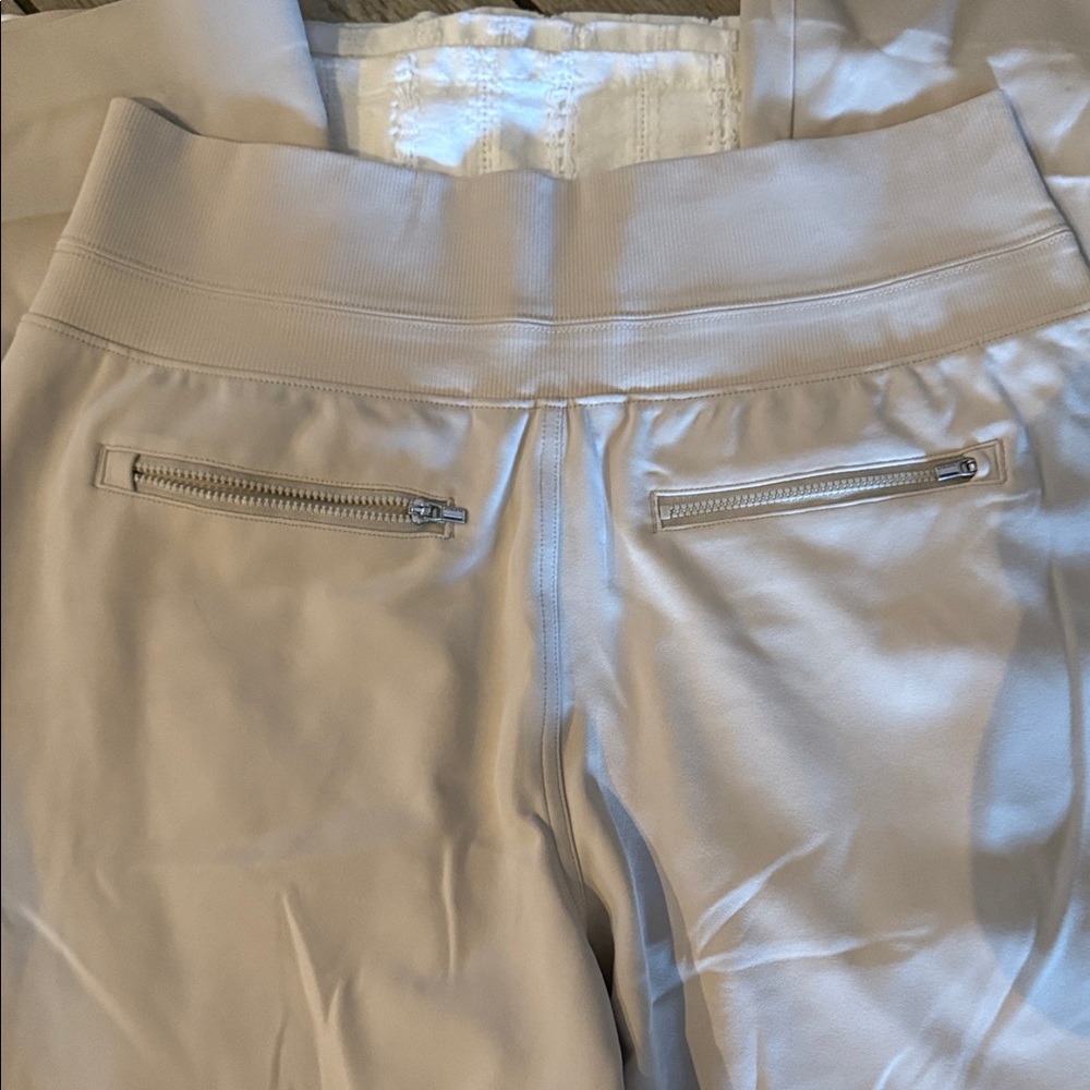 Athleta Women's Cream Track Pants - Picture 4 of 4